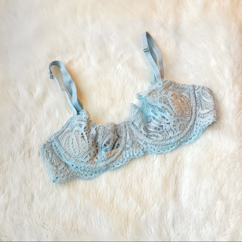 Victoria’s Secret Baby Blue (large) Lace Unlined Bra